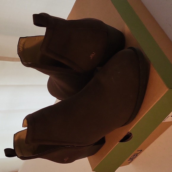 JBU by Jambu Size 7.5 Parker Booties - Picture 5 of 5